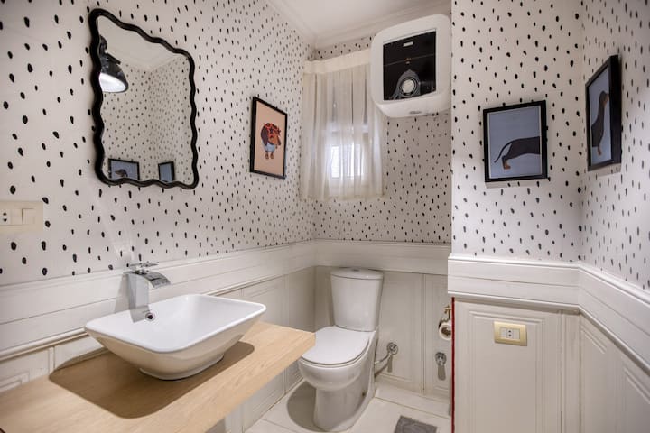 The Golden Era — Highland Park Saray — Full bathroom 2 in Cairo, Egypt, Egypt — photo 3