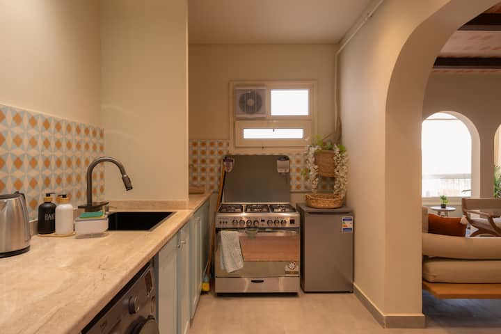 Pyramids & GEM View | 2BR | Self Check-in — Full Kitchen in Giza, Egypt, Egypt — photo 3