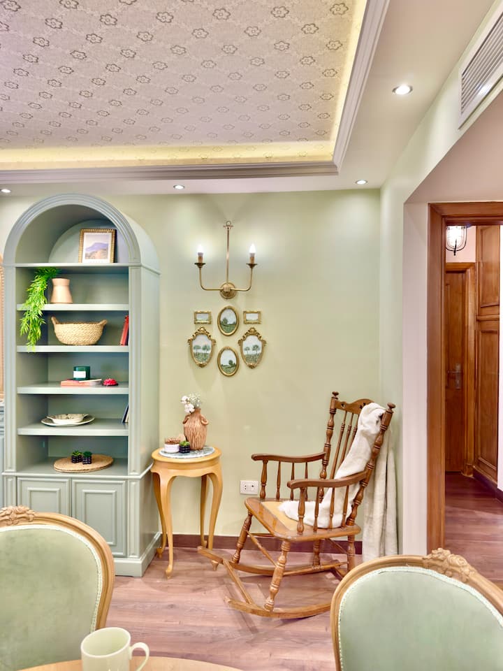 peaceful 2BR Zamalek Saray. — Living Room in Giza, Egypt, Egypt — photo 3
