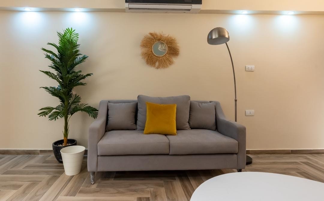 Pristine Studio - City View - Arkan Plaza — Living Room in Sheikh Zayed, Egypt — photo 3