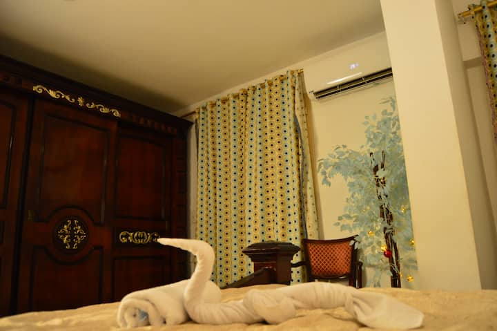 Cairo 2BR Nile View | Family Apt, TV, 5 Guests — Bedroom 1 in Cairo, Egypt, Egypt — photo 2