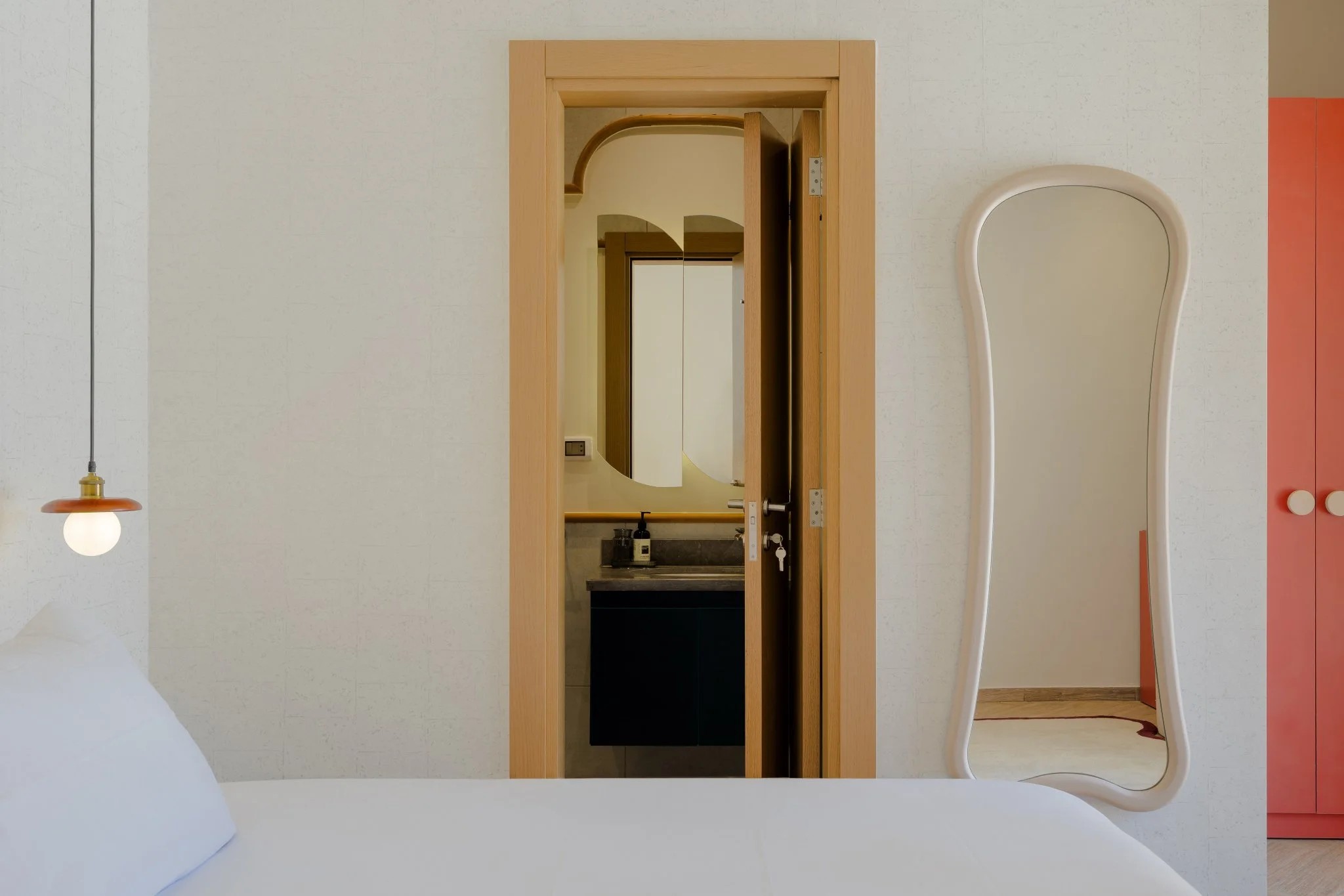Serviced City-View Studio near Orman Garden, Giza — Additional Photos in Near Orman Botanical Garden & Giza Zoo, off Nile St, Giza, Egypt