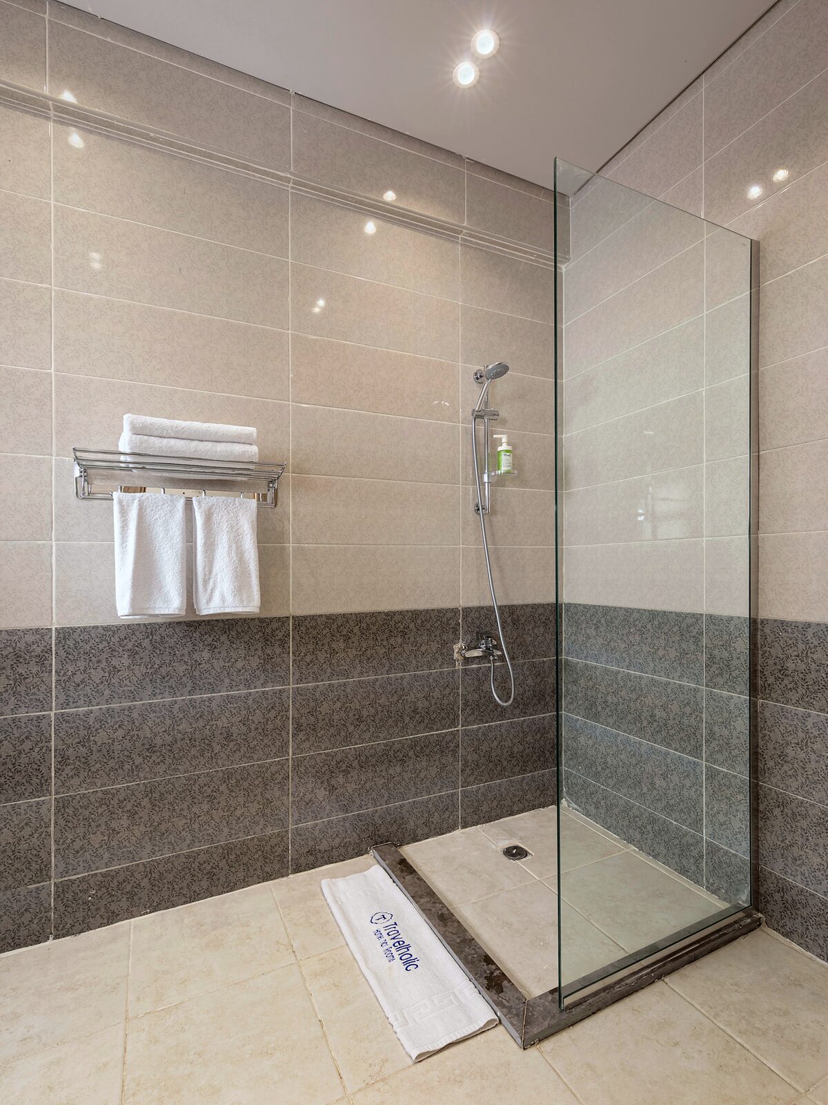 Travelholic Boho Garden 2BR Apartment | 90 Residence 102 — Full bathroom 1 in Travelholic 90st Residence. Unit 102., Egypt