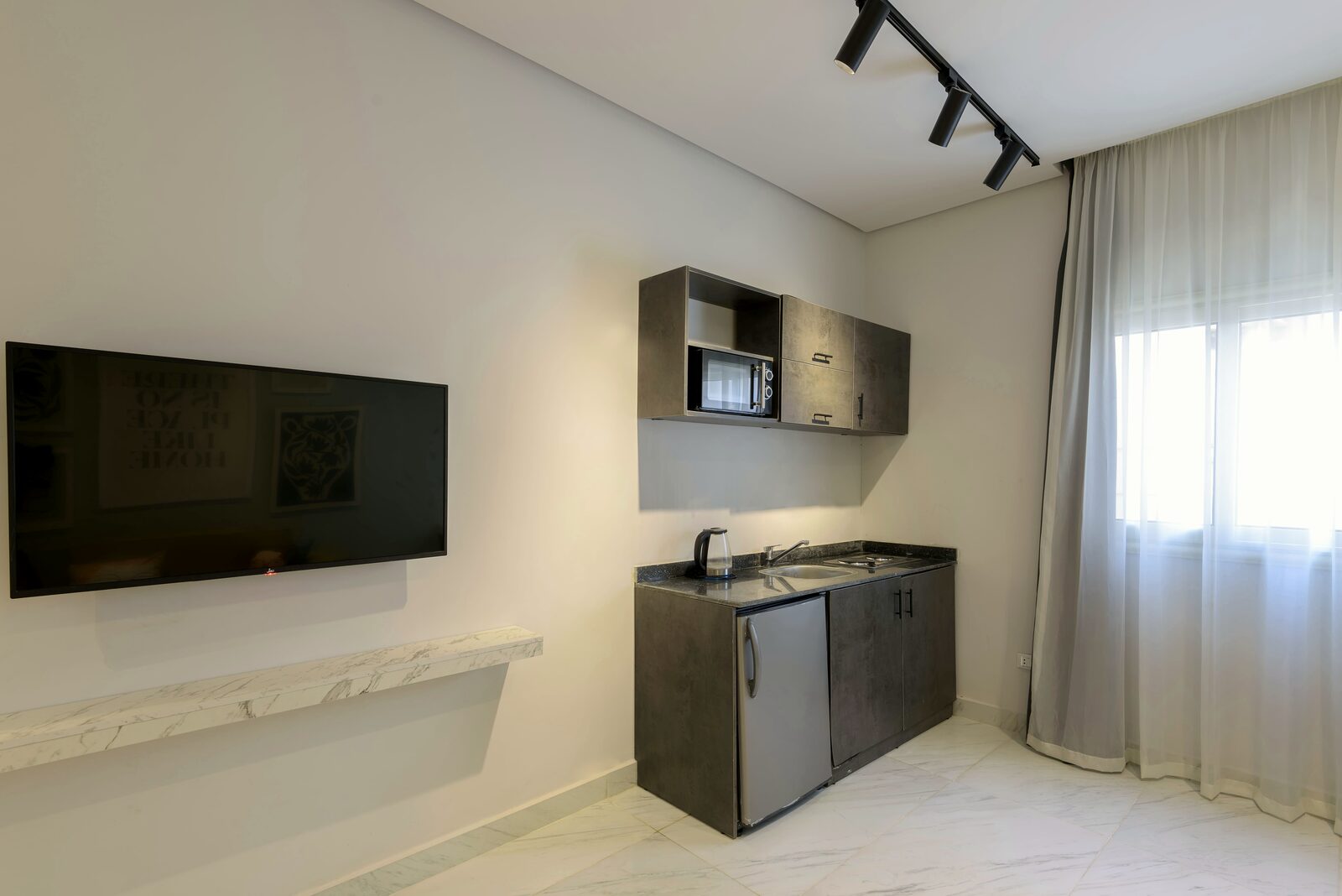 Travelholic Greenish 1BR Apartment | 90 Residence 204 — Full Kitchen in Travelholic 90st Residence. Unit 204., Egypt