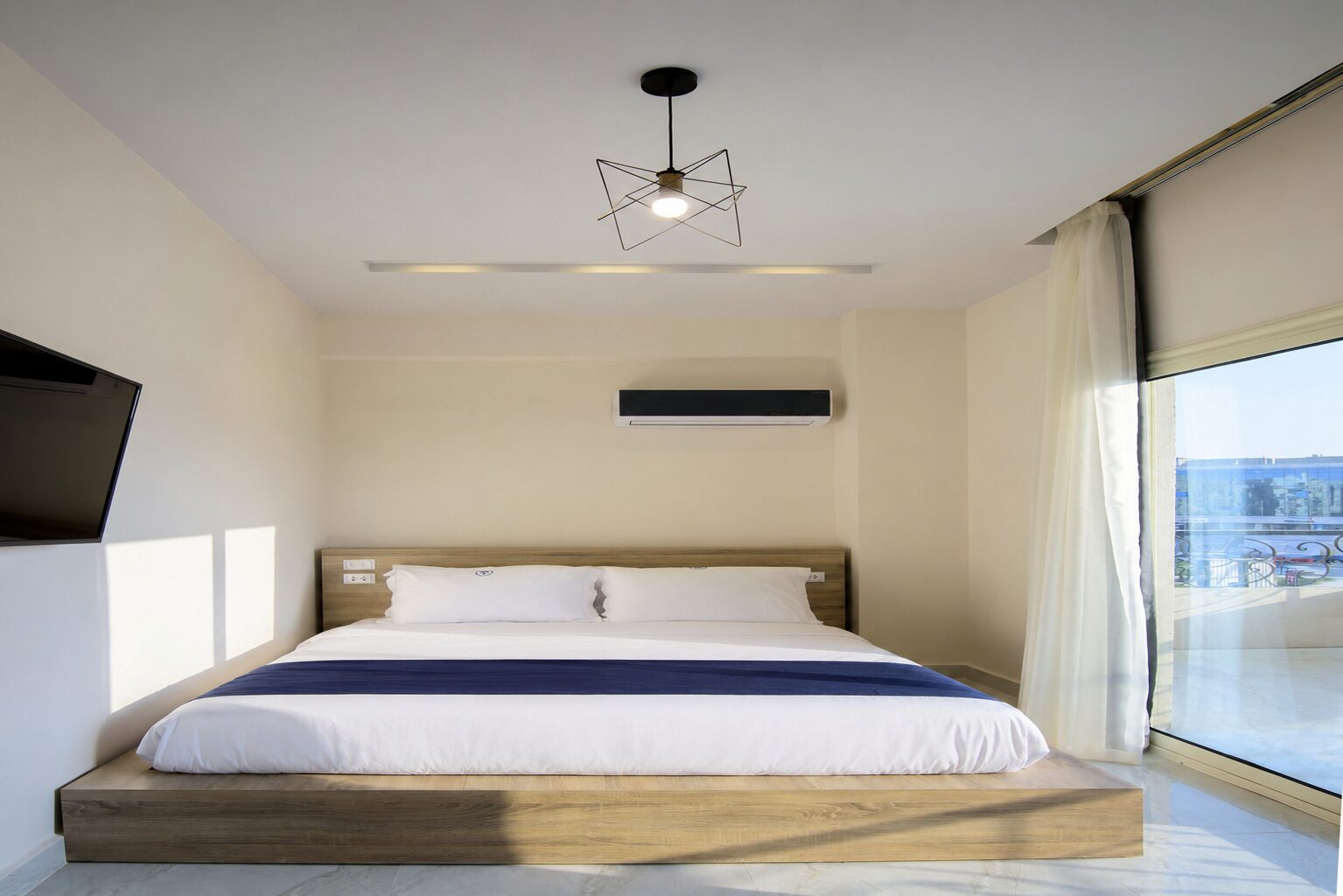 Travelholic Terra Cotta 2BR with Balcony | 90 Residence 203 — Balcony in Travelholic 90st Residence. Unit 203., Egypt — photo 2