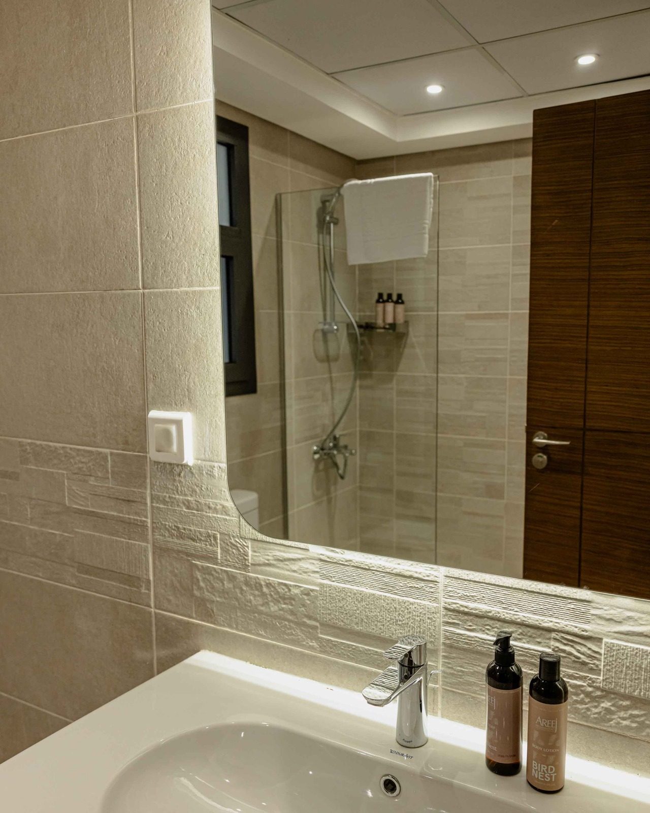 Graceful 2BR Apartment – City View – CFC — Full bathroom 1 in Aura, Cairo Festival City, Egypt — photo 2