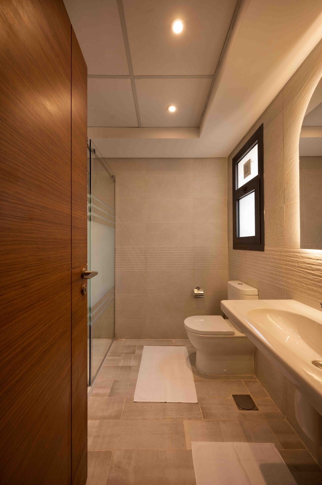 Tranquil 1BR Apartment – City View – CFC — Full bathroom 1 in Aura, Cairo Festival City, Egypt