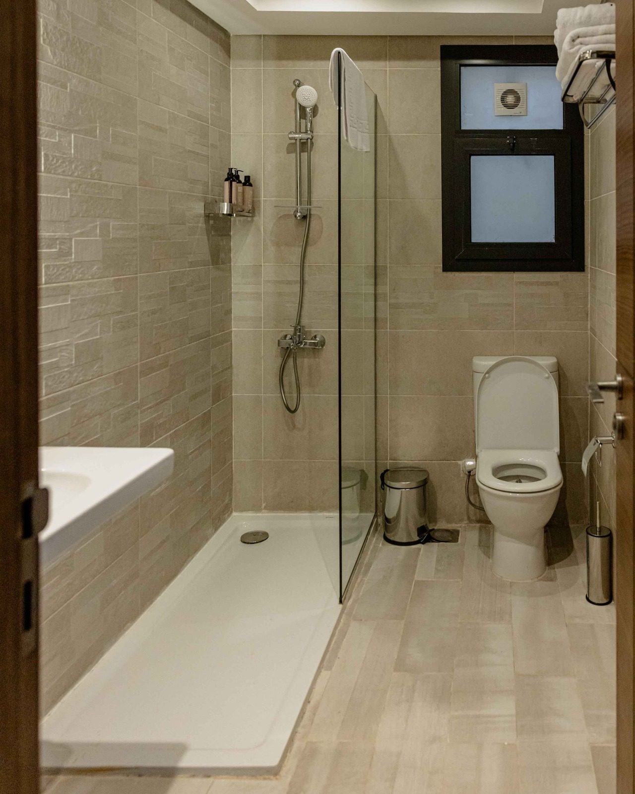 Stunning 3BR Apartment – Garden View – CFC — Full bathroom 2 in Aura, Cairo Festival City, Egypt