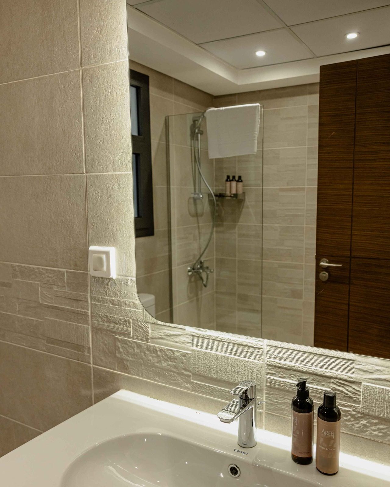 Peaceful 2BR Apartment – Garden View – CFC — Full bathroom 1 in Aura, Cairo Festival City, Egypt — photo 2