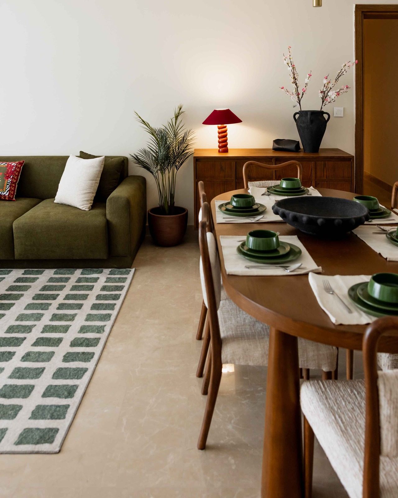 Luxurious 3BR Apartment – City View – CFC — Dining Area in Aura, Cairo Festival City, Egypt — photo 2