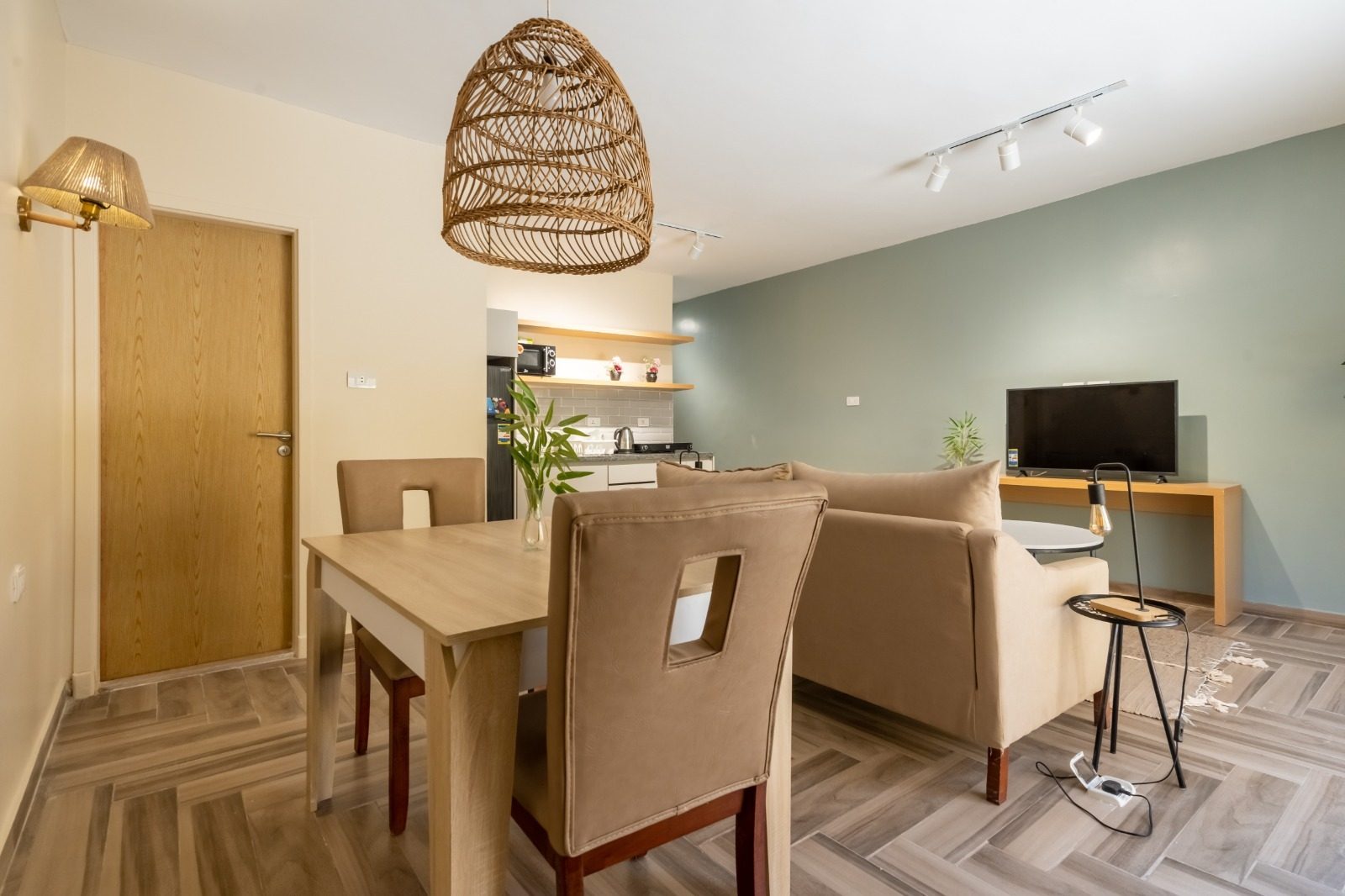 Cozy 1BR Apartment – City View – Arkan Plaza — Dining Area in Near Arkan Plaza, Sheikh Zayed, Egypt