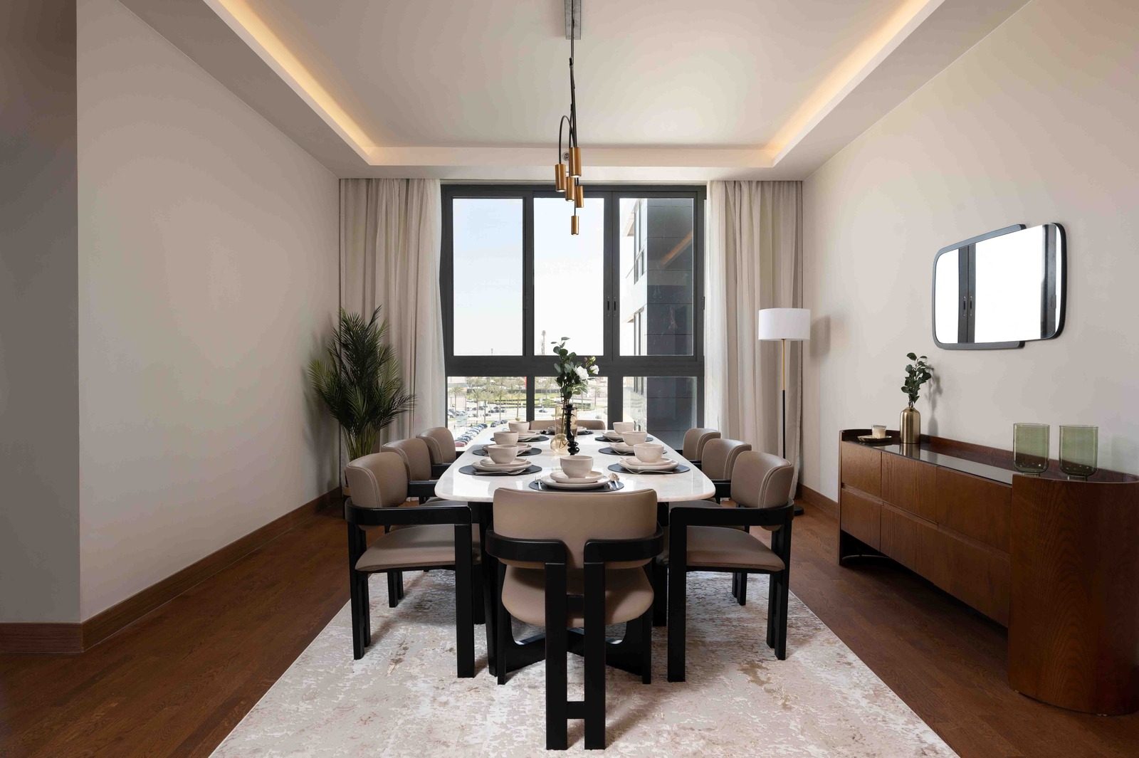 Refined 4BR Apartment – City View – Aeon Towers — Dining Area in Aeon Towers, Sheikh Zayed, Egypt — photo 2
