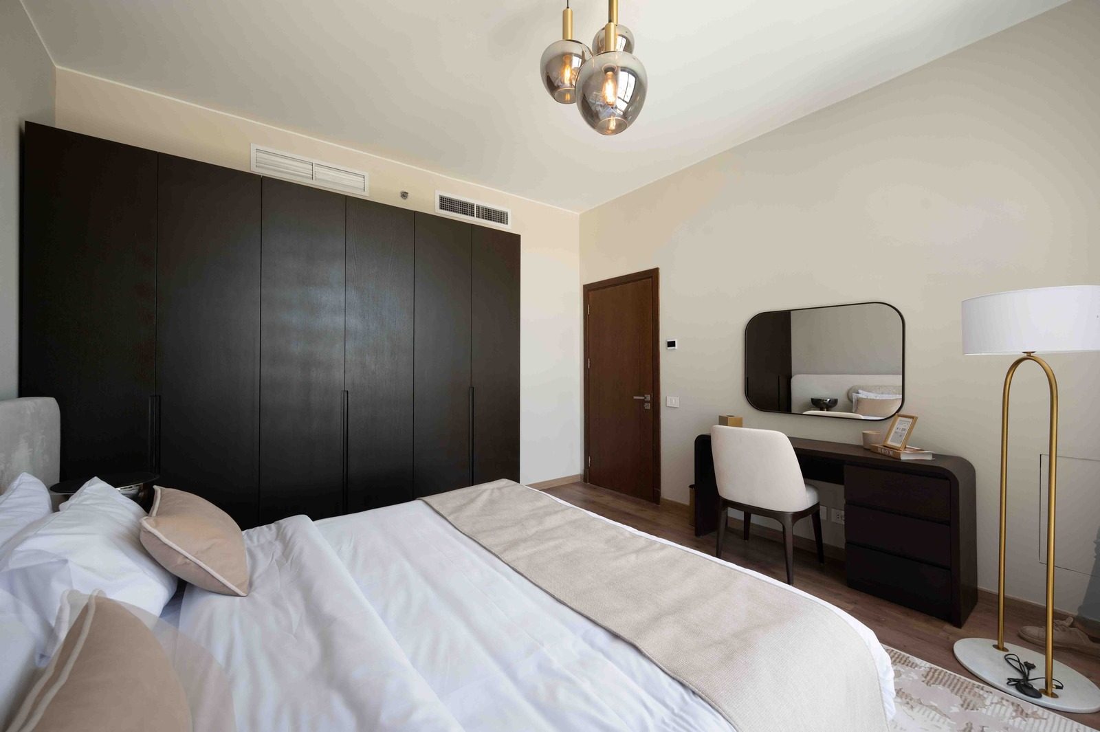 Charming 4BR Apartment – City View – Aeon Towers — Bedroom 2 in Aeon Towers, Sheikh Zayed, Egypt — photo 2