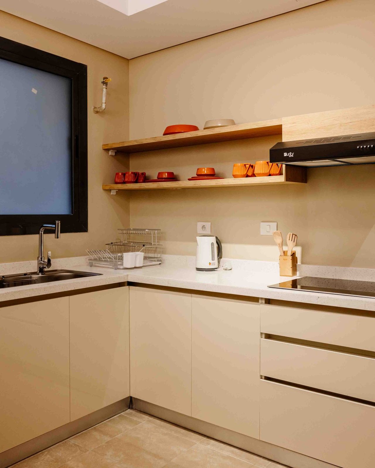 Modern 2BR Apartment – Pool View – SODIC — Full Kitchen in SODIC Villette, Egypt