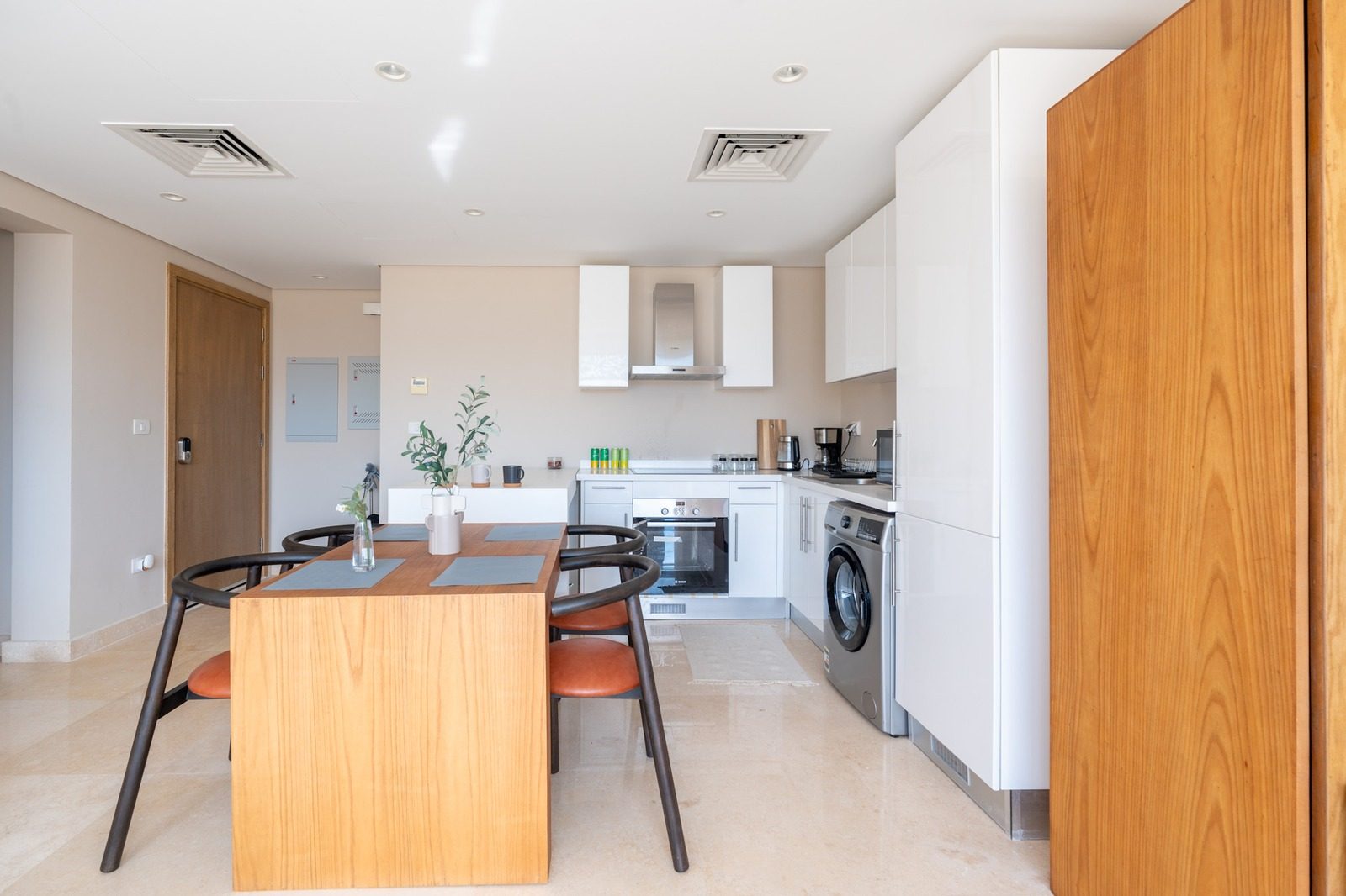 1BR Apartment – Partial Sea View – El Gouna — Full Kitchen in Mangroovy, El Gouna, Egypt — photo 2
