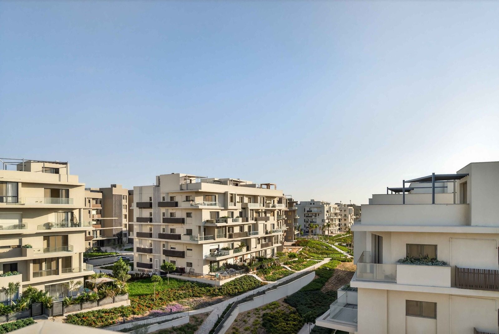 Luminous Studio – Pool View – SODIC — Patio in SODIC Villette, Egypt