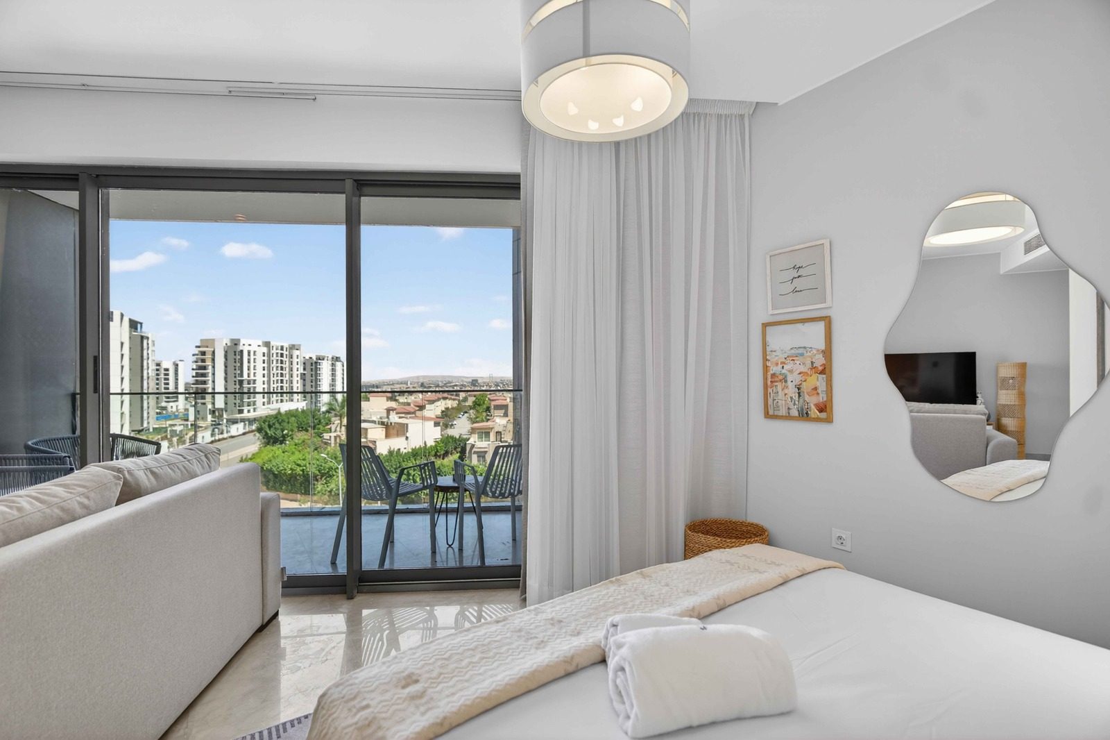 Breezy Studio – Sheikh Zayed – ZED Towers — Bedroom 1 in ZED Towers, Sheikh Zayed, Egypt — photo 2