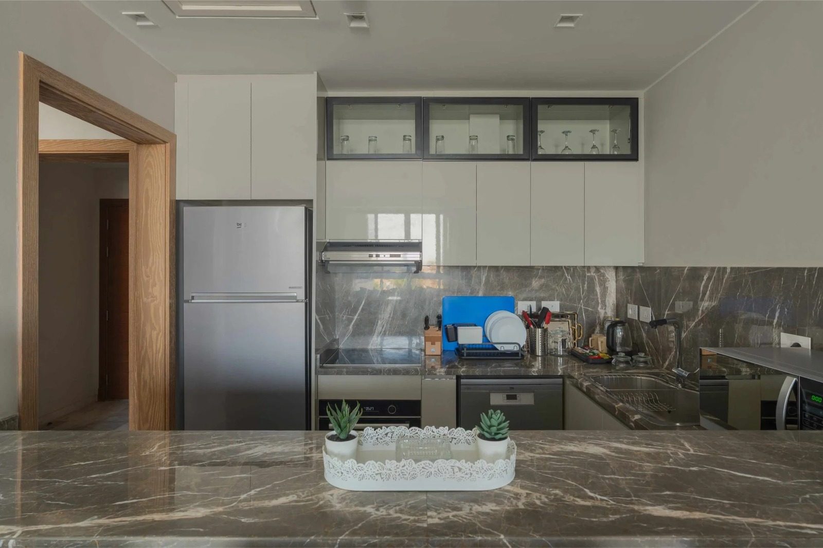 Modern 2BR Apartment with Balcony – Aeon Towers, Sheikh Zayed — Full Kitchen in Aeon Towers, Sheikh Zayed City, Egypt — photo 2