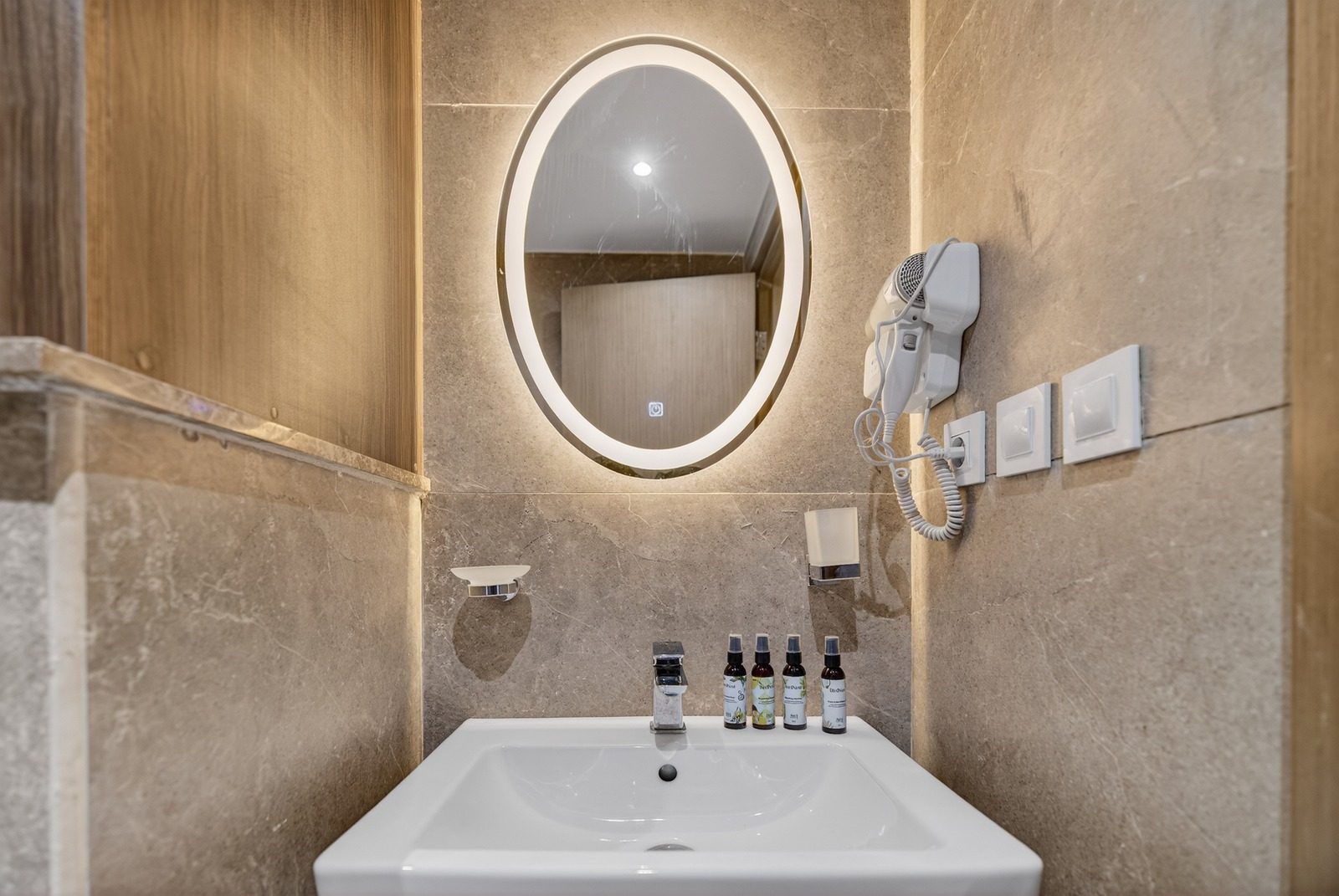 Timeless Studio – Sheikh Zayed – ZED Towers — Full bathroom 1 in ZED Towers, Sheikh Zayed, Egypt