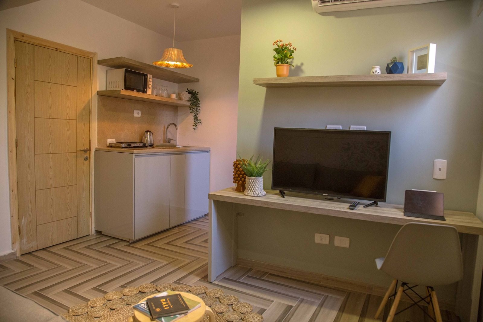Breezy Studio – City View – Arkan Plaza — Full Kitchen in Near Arkan Plaza, Sheikh Zayed, Egypt