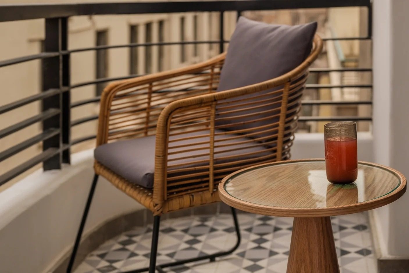 Studio with Balcony & Kitchenette – Tahrir, Downtown Cairo — Balcony in Qasr El Nil St, Downtown Cairo — next to Tahrir Square, Egypt — photo 2