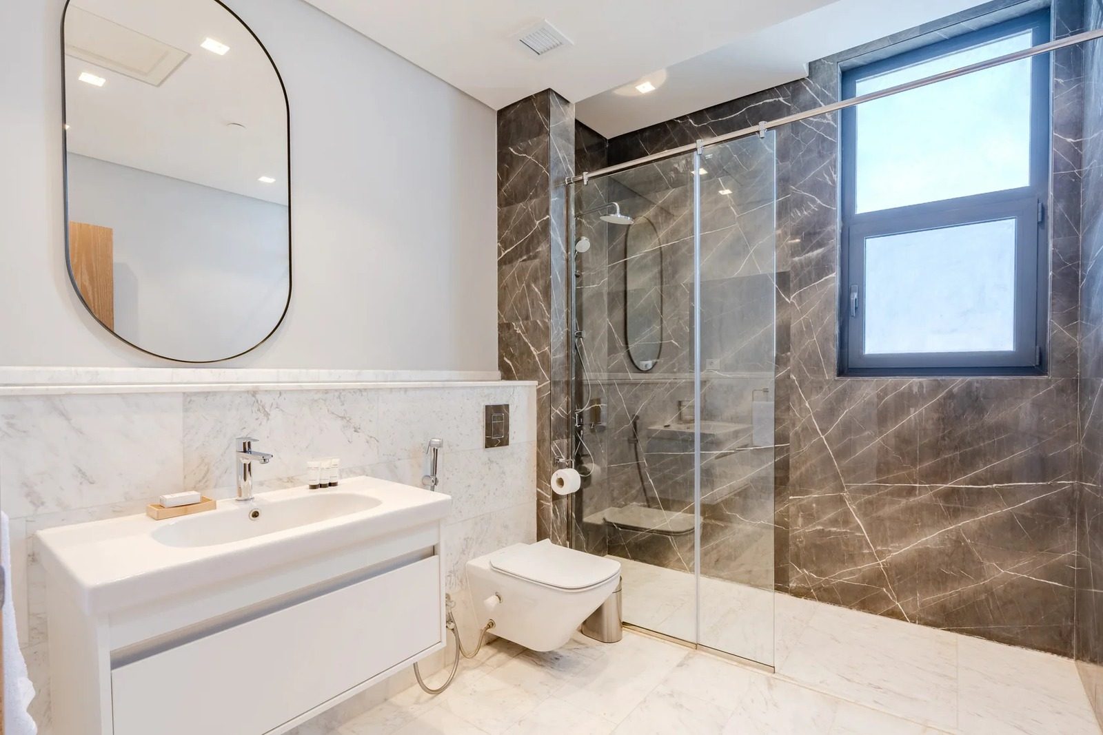 Modern 2BR Apartment with Kitchen – Aeon Towers, Sheikh Zayed — Full bathroom 2 in Aeon Towers, Sheikh Zayed City, Egypt