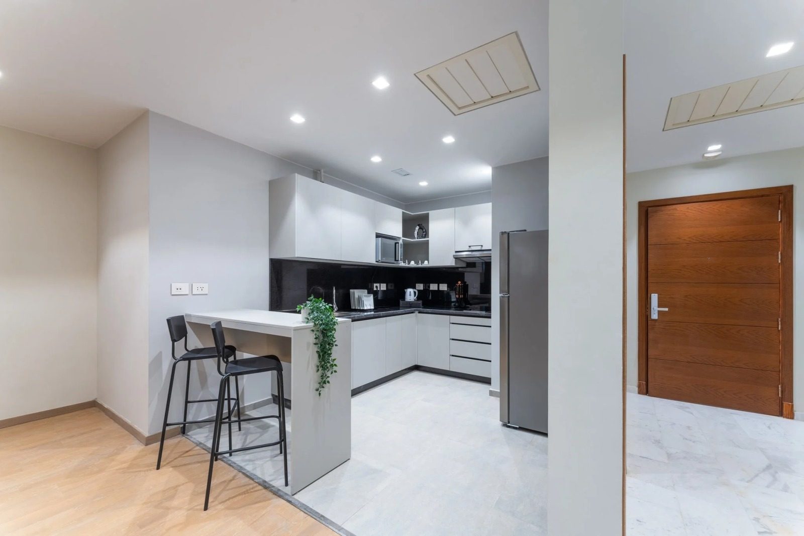 Charming 2BR Apartment with Kitchen – Aeon Towers, Sheikh Zayed — Full Kitchen in Aeon Towers, Sheikh Zayed City, Egypt