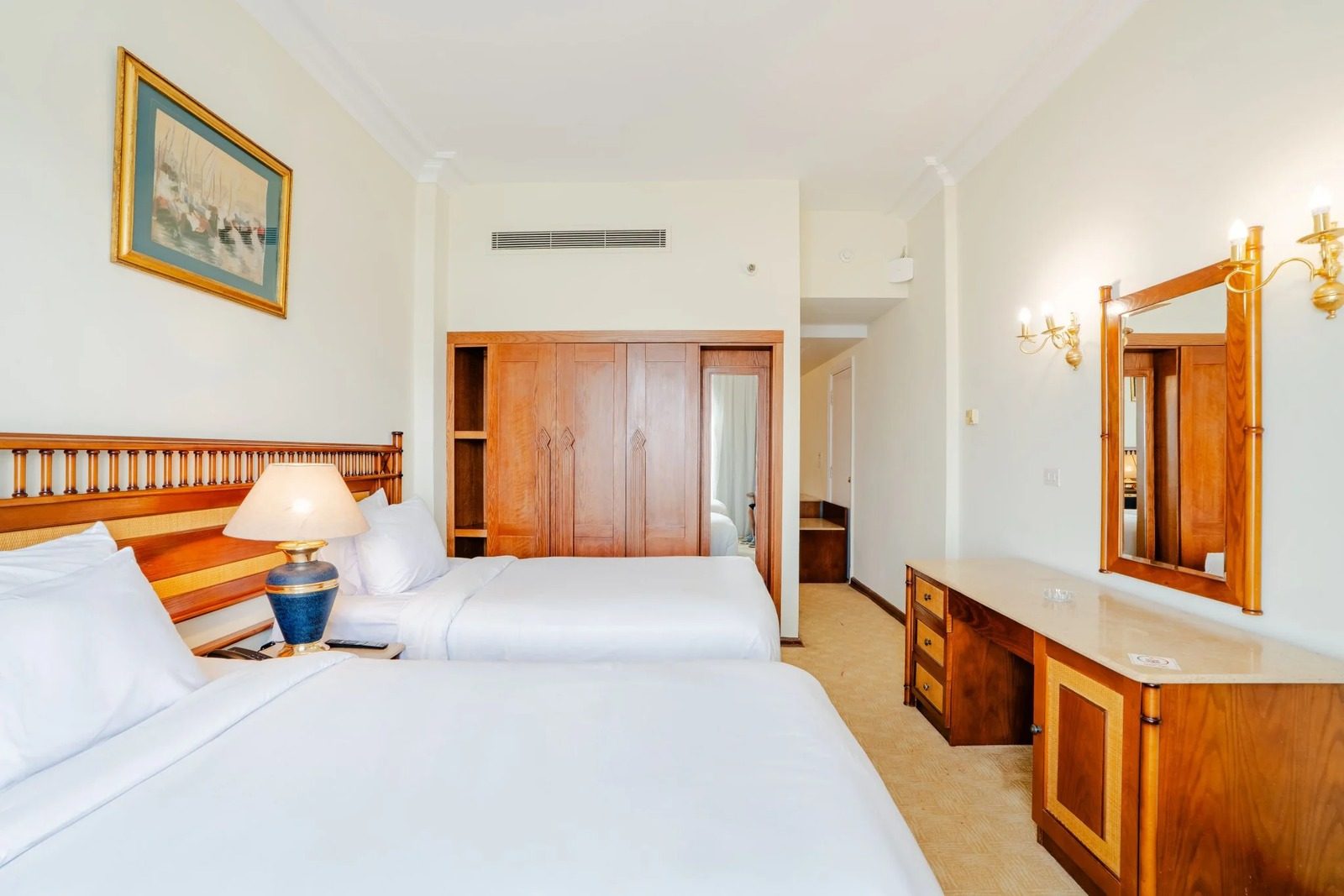 1BR Twin Suite – Nile View – Nile-side Hotel, Zamalek — Bedroom 1 in Nile side of Zamalek, Cairo, Egypt — photo 2