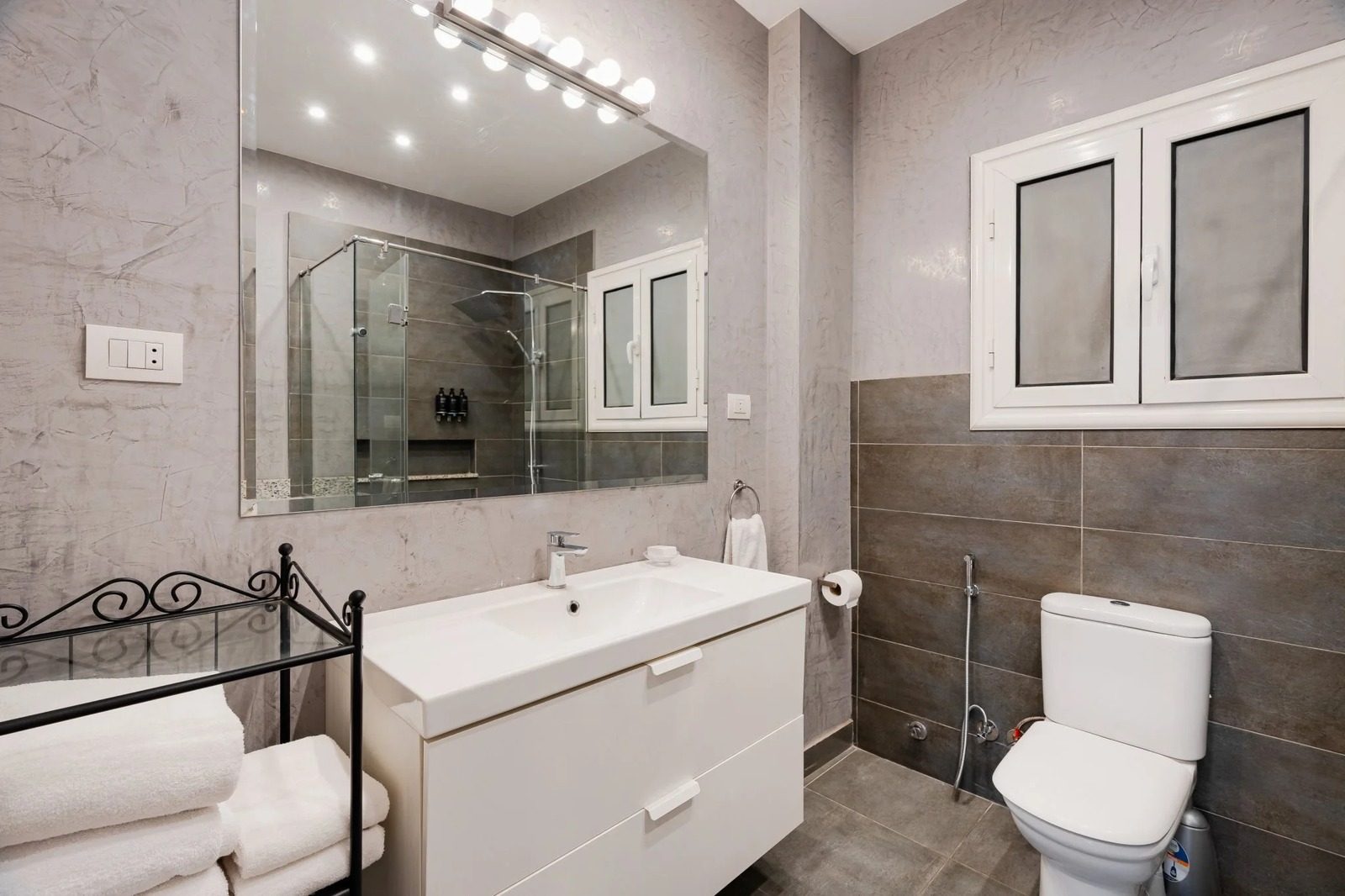 1BR Apartment with Balcony – City View – Zamalek — Full bathroom 1 in Zamalek, Cairo, Egypt