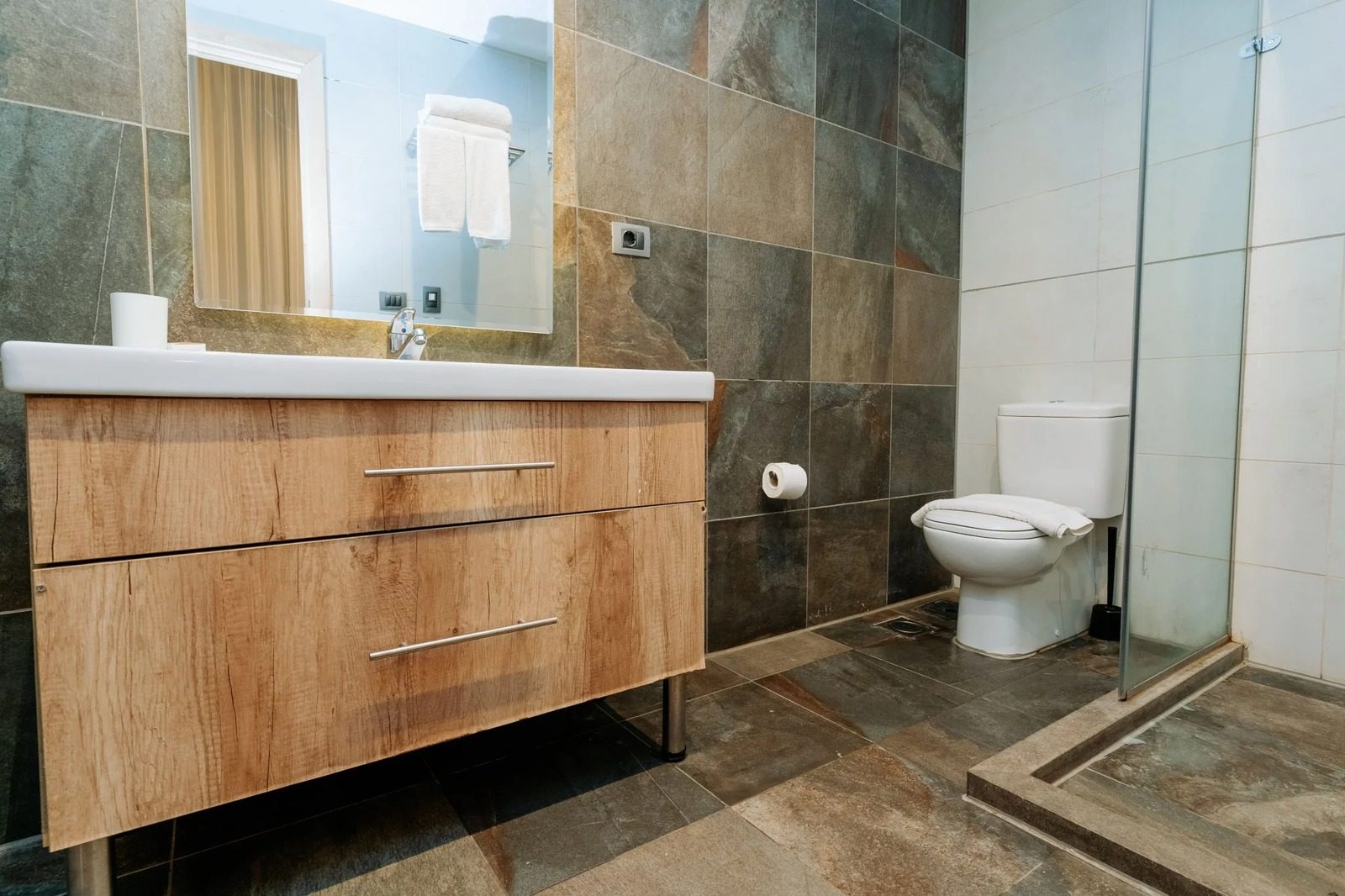 Elegant 2BR Apartment – Zamalek — Full bathroom 1 in Central Zamalek, Cairo — close to 26th of July St, Egypt