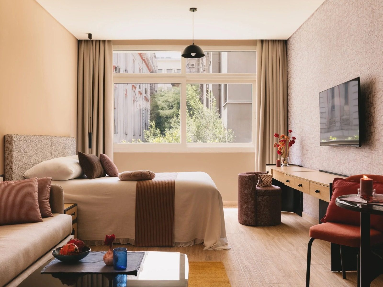 Executive Studio with Sofa – Downtown Cairo — Bedroom 1 in Downtown Cairo, near Adly St and Talaat Harb Square, Egypt — photo 2