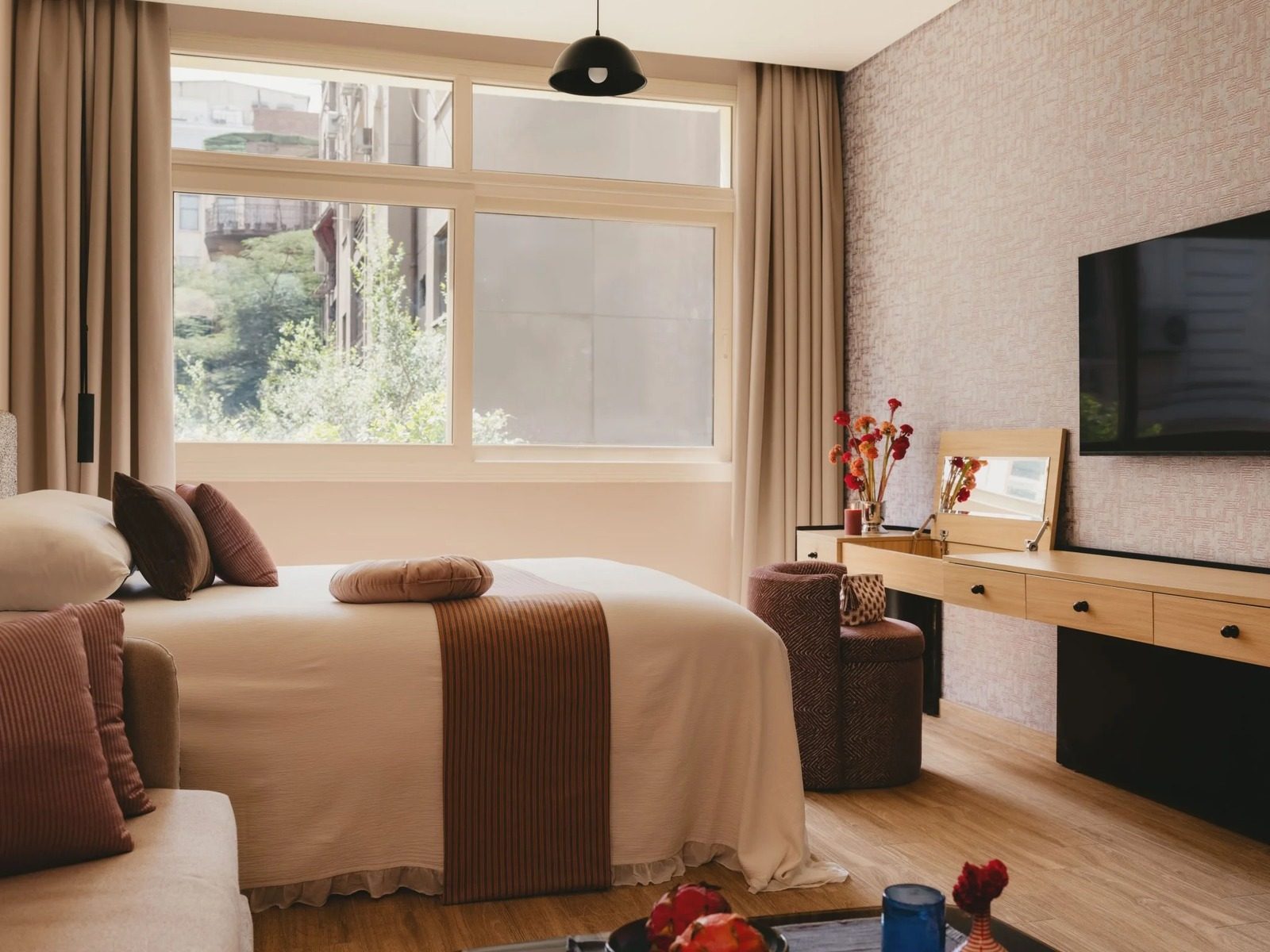 Executive Studio with Sofa – Downtown Cairo — Bedroom 1 in Downtown Cairo, near Adly St and Talaat Harb Square, Egypt — photo 3