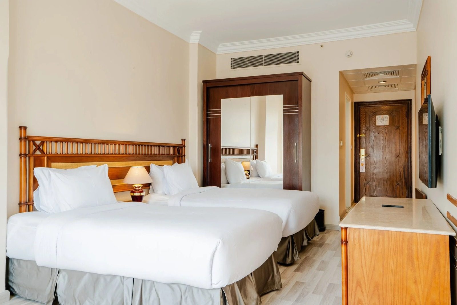 Standard Twin Room – Nile View – Nile-side Hotel, Zamalek — Bedroom 1 in Nile side of Zamalek, Cairo, Egypt