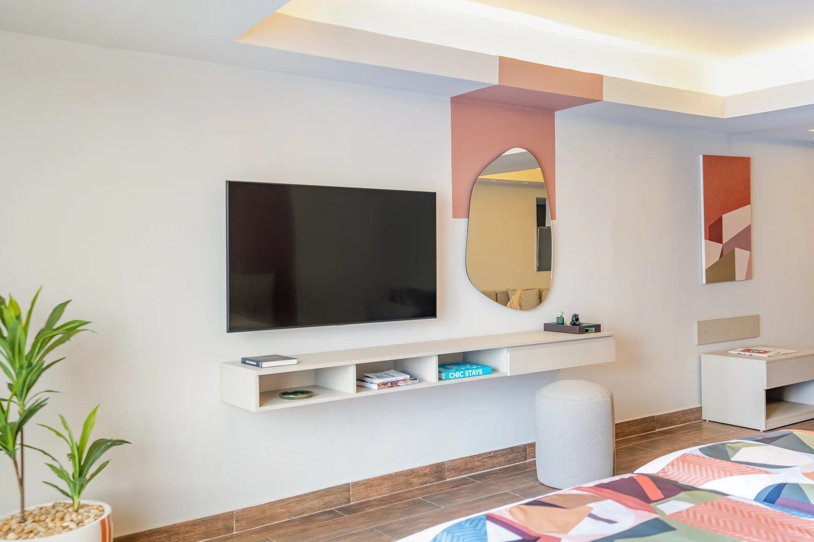 Bright Studio – City View – Giza — Living Room in Giza Nile side, near Orman Botanical Garden & Cairo University, Egypt — photo 3