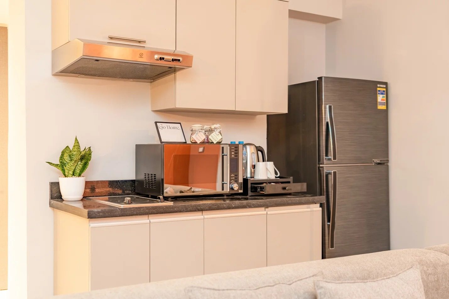 1BR Apartment – Partial Nile View – Giza — Full Kitchen in Giza Nile side, near Orman Botanical Garden & Cairo University, Egypt