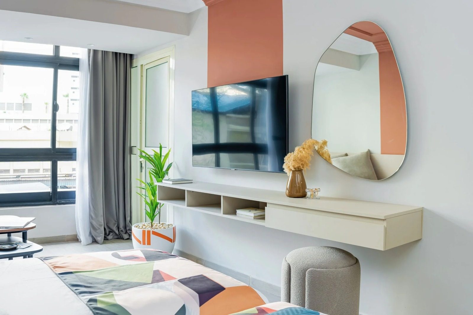 Modern Studio – City View – Giza — Living Room in Giza Nile side, near Orman Botanical Garden & Cairo University, Egypt — photo 3
