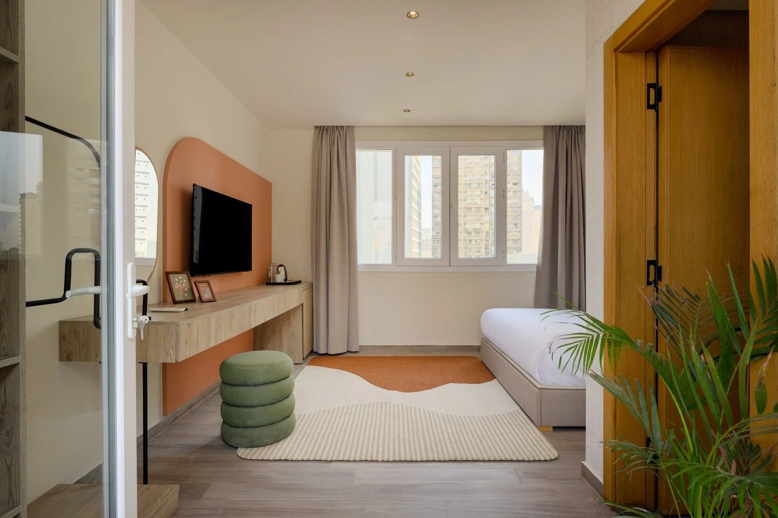 Superior Studio – City View – Giza — Bedroom 1 in Near Orman Botanical Garden & Giza Zoo, off Nile St, Giza, Egypt — photo 2