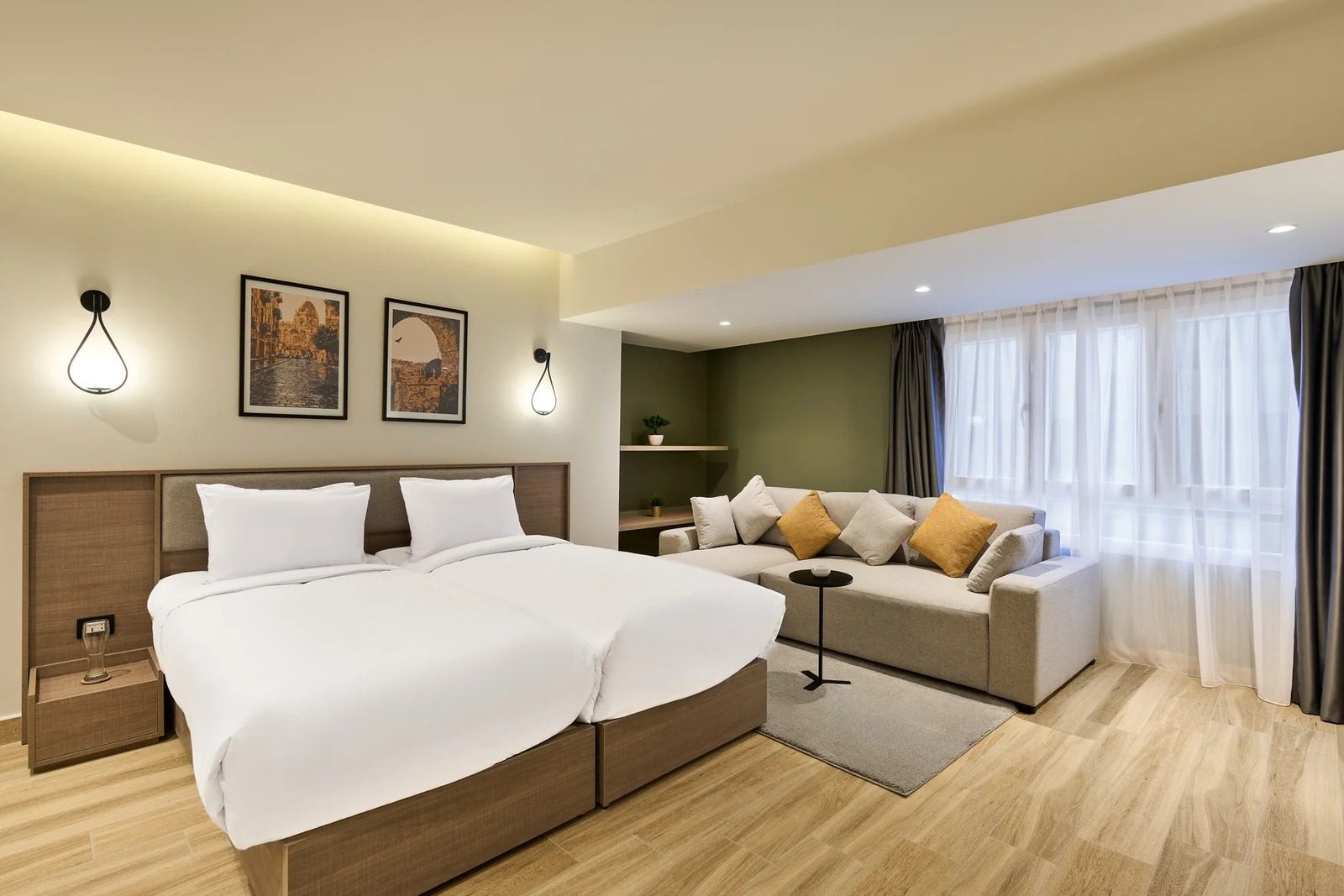 Bright High-Floor Studio – City View – Giza — Bedroom 1 in Giza Nile side, near Orman Botanical Garden & Cairo University, Egypt