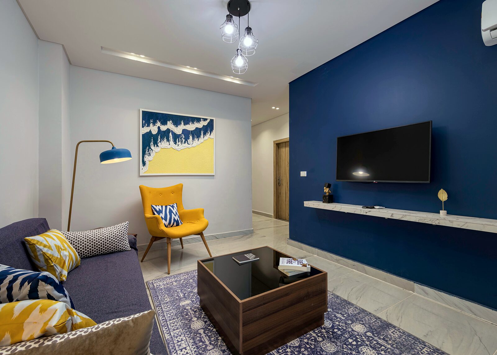 Travelholic Breeze Garden 2BR Apartment | 90 Residence 106 — Living Room in Travelholic 90st Residence. Unit 106., Egypt — photo 3
