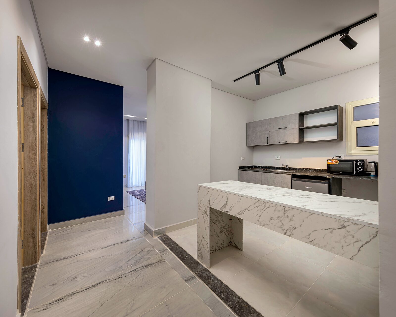 Travelholic Breeze Garden 2BR Apartment | 90 Residence 106 — Full Kitchen in Travelholic 90st Residence. Unit 106., Egypt