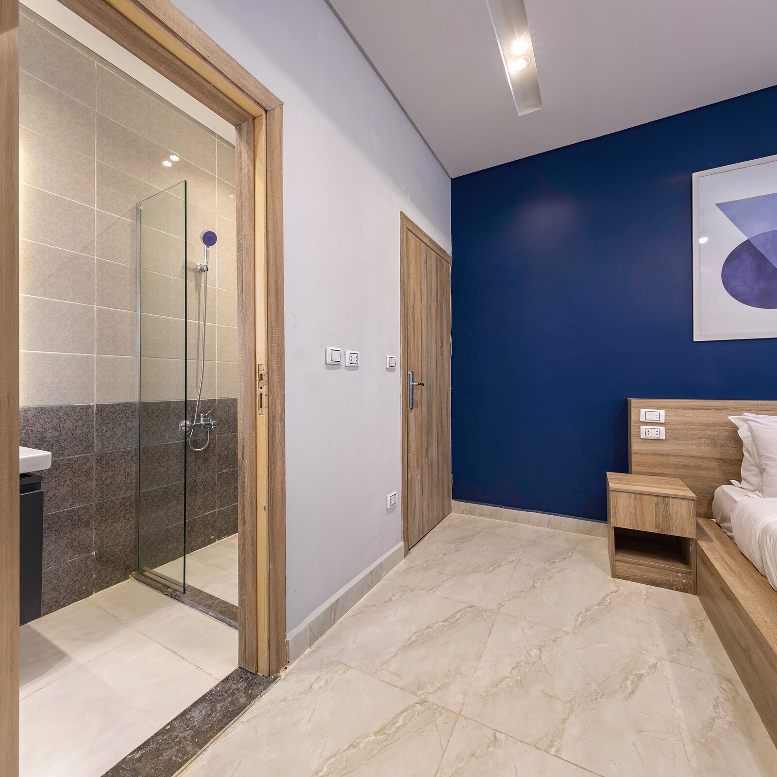 Travelholic Breeze Garden 2BR Apartment | 90 Residence 106 — Full bathroom 1 in Travelholic 90st Residence. Unit 106., Egypt — photo 2