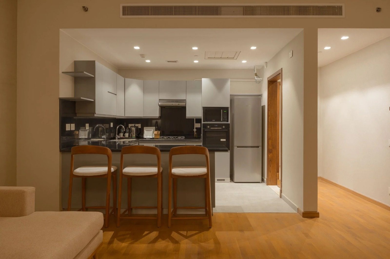 Modern 1BR Apartment with Balcony – Aeon Towers, Sheikh Zayed — Full Kitchen in Aeon Towers, Sheikh Zayed City, Egypt — photo 2
