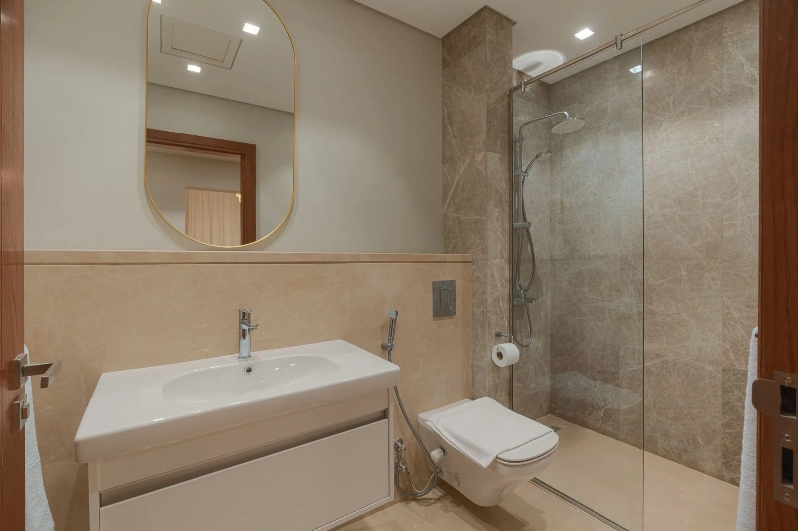 Modern 1BR Apartment with Balcony – Aeon Towers, Sheikh Zayed — Full bathroom 1 in Aeon Towers, Sheikh Zayed City, Egypt