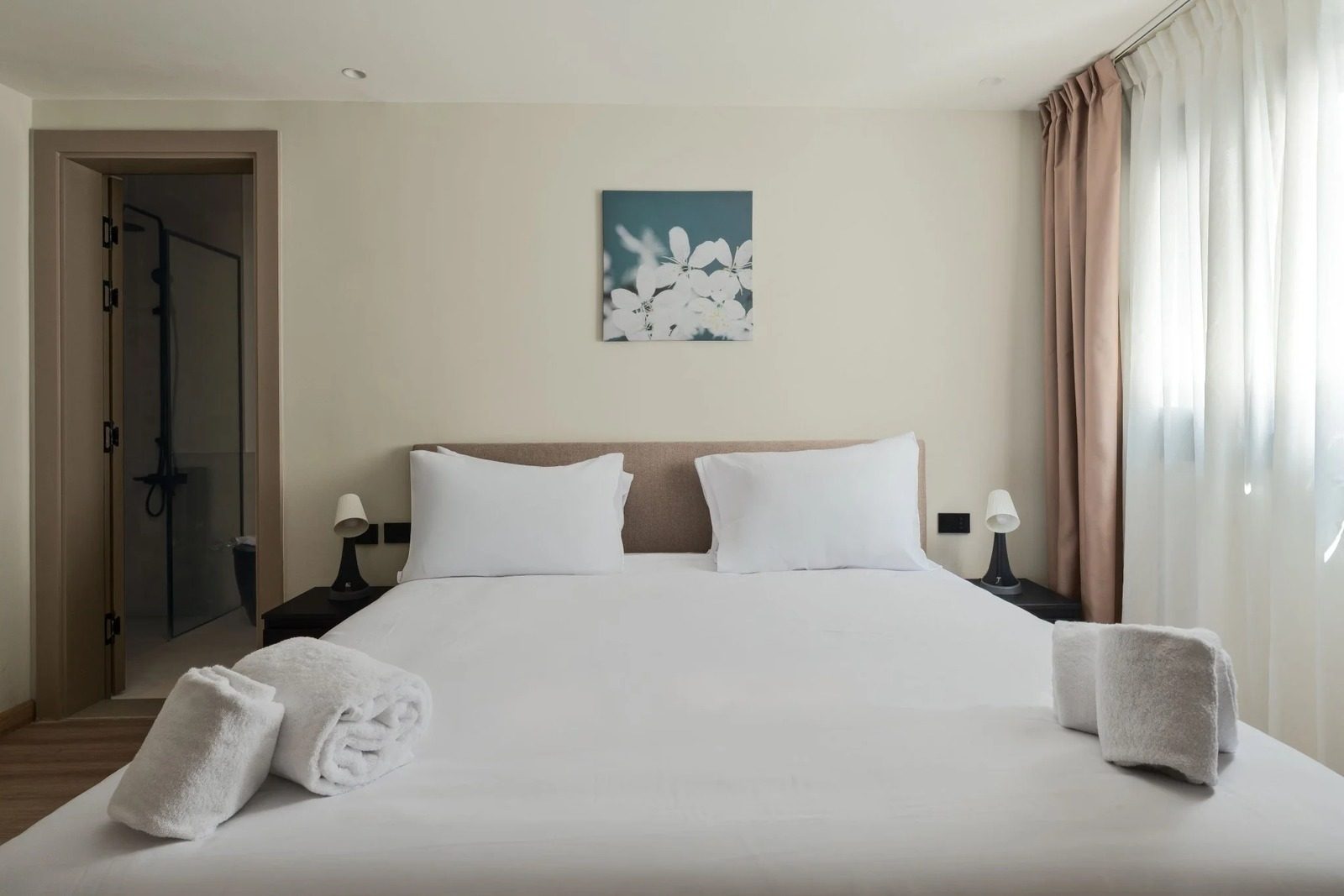 1BR Apartment with Balcony & Kitchenette – Zamalek — Bedroom 1 in Zamalek, next to the Lebanese Embassy, Egypt