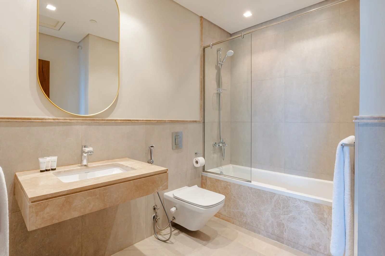 2BR Apartment with Balcony – Aeon Towers, Sheikh Zayed — Full bathroom 2 in Aeon Towers, Sheikh Zayed City, Egypt