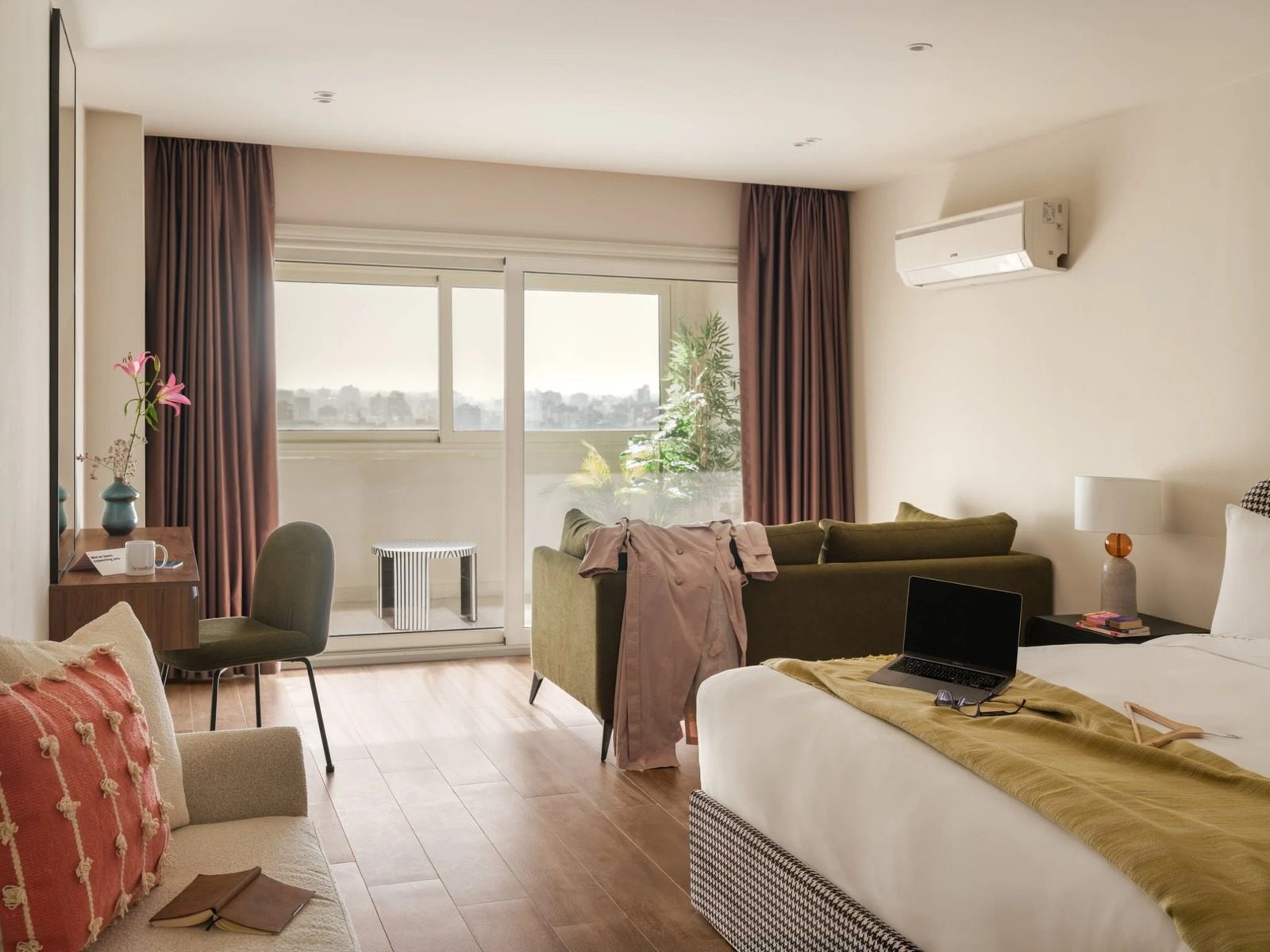 High-Floor 3BR Apartment – Zamalek — Bedroom 3 in Central Zamalek, Cairo — close to 26th of July St, Egypt — photo 3