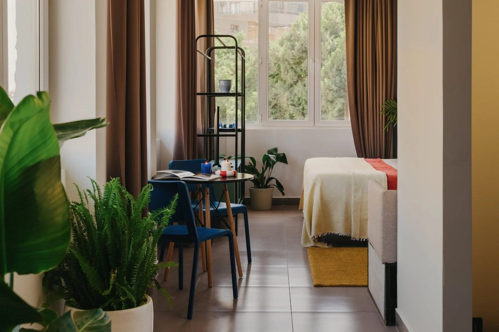 Deluxe Junior Suite – Downtown Cairo — Living Room in Downtown Cairo, near Tahrir Square and Talaat Harb St, Egypt