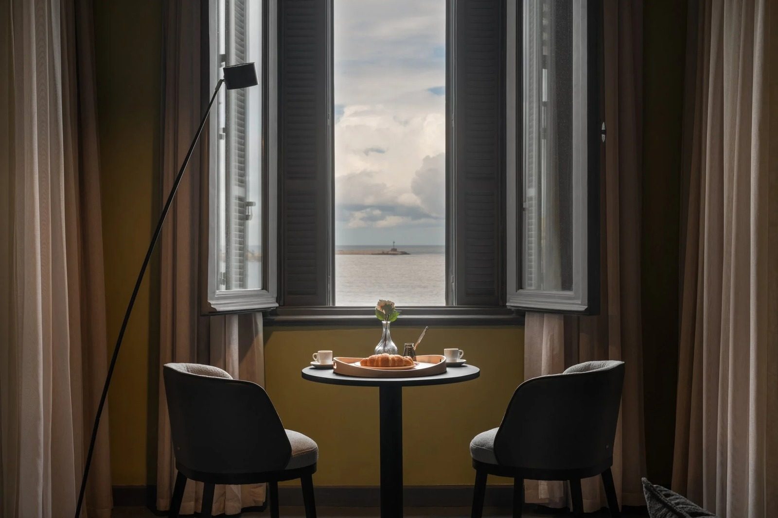 1BR Suite – Sea View – Alexandria — Living Room in Central Alexandria Corniche, near Raml Station and Saad Zaghloul Square, Egypt