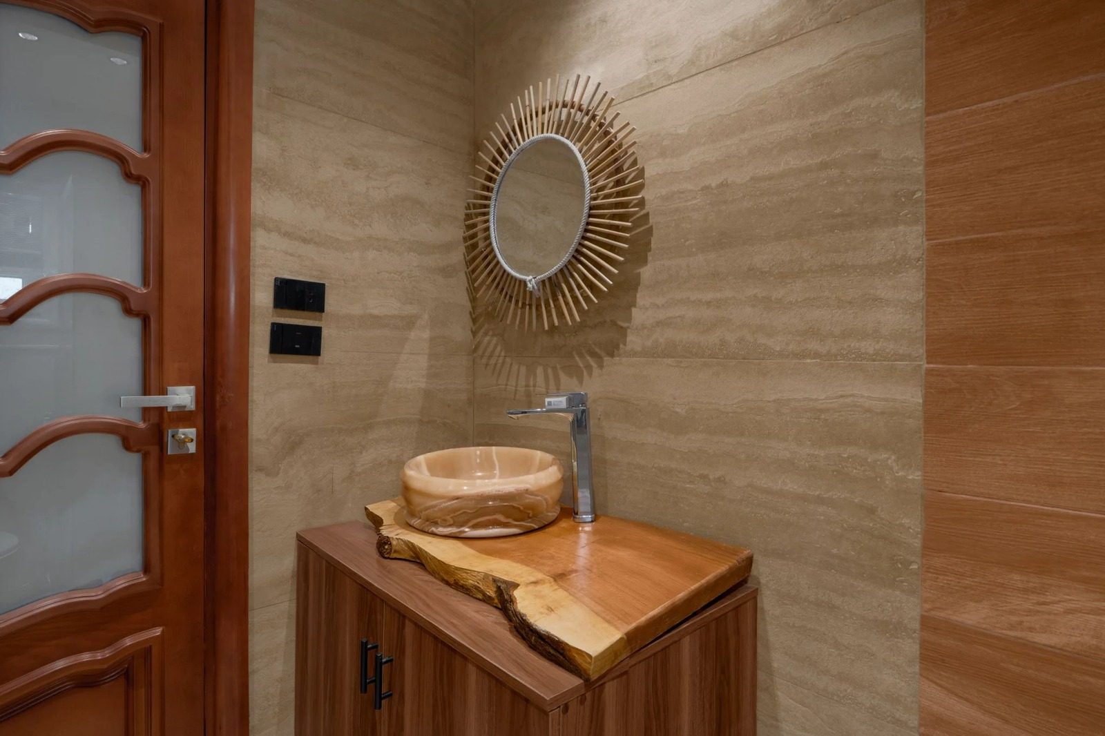 Charming 2BR Apartment – Zamalek — Full bathroom 1 in Zamalek, Cairo, Egypt — photo 2