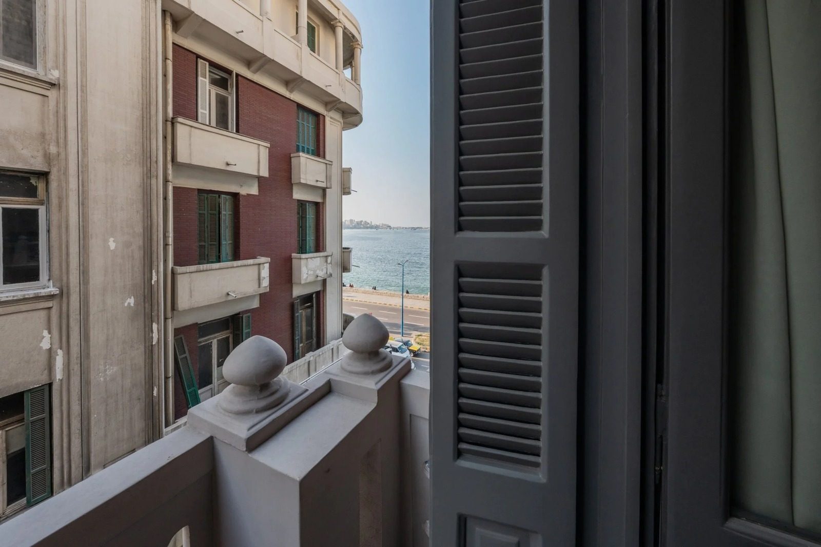 Loft Studio – City View – Alexandria — Neighbourhood Preview in Central Alexandria Corniche, near Raml Station and Saad Zaghloul Square, Egypt